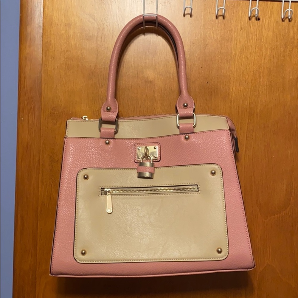 Chic pink bag